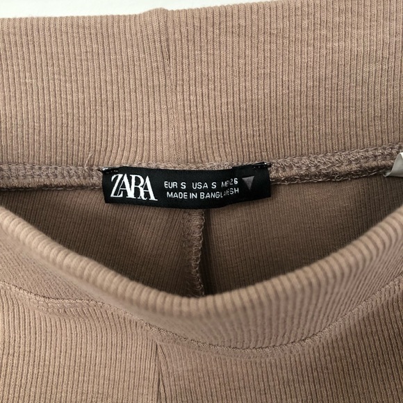 Zara Ribbed Shorts - Picture 4 of 6